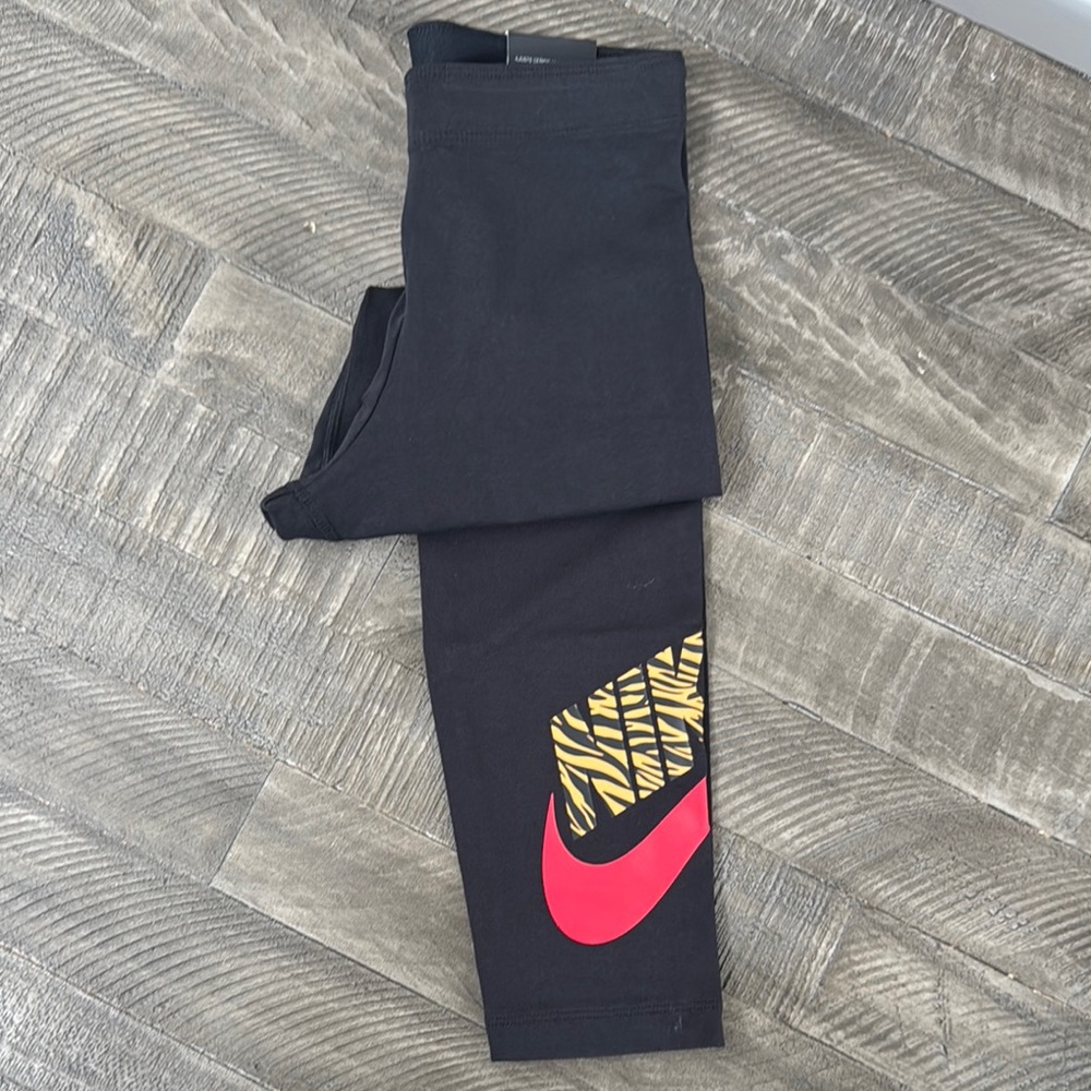 Nike Black and Red Crop Leggings with Graphic Design